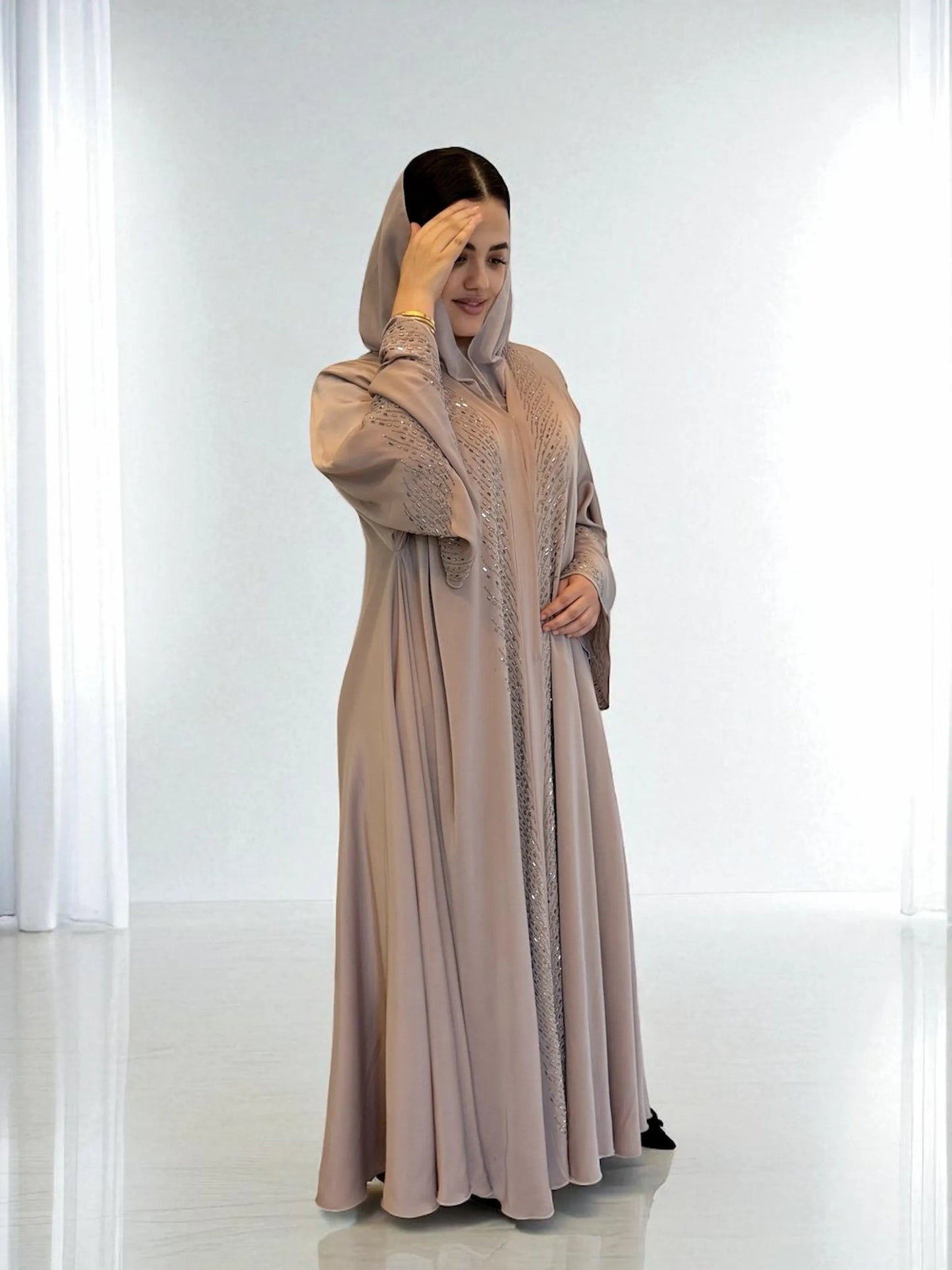 عباية ندا بيج بطول كامل – Full-length beige nida abaya