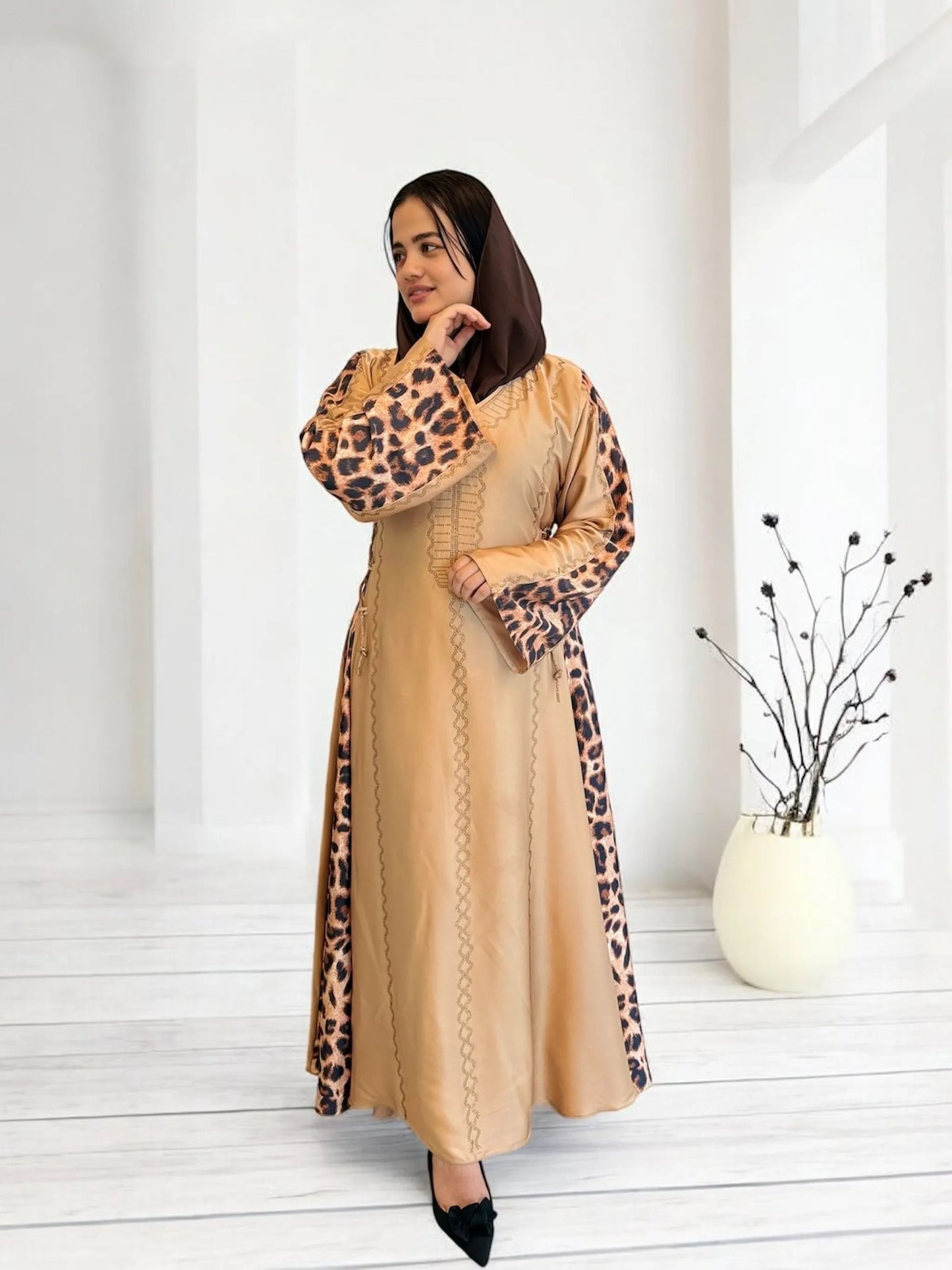 طبعة تايغر عصرية تضيف جرأة للإطلالة | Modern tiger print adds bold flair