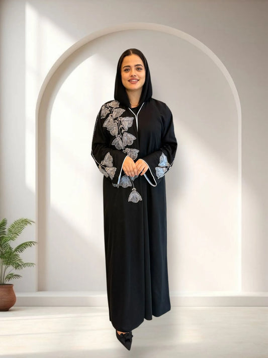 عباية رسمية فخمة بتطريز فني يدوي | Elegant formal abaya with artistic handmade embroidery