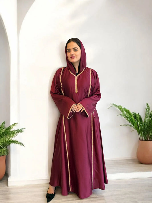 عباية بتطريز يدوي أنيق على قماش ساتان | Satin abaya with delicate hand embroidery